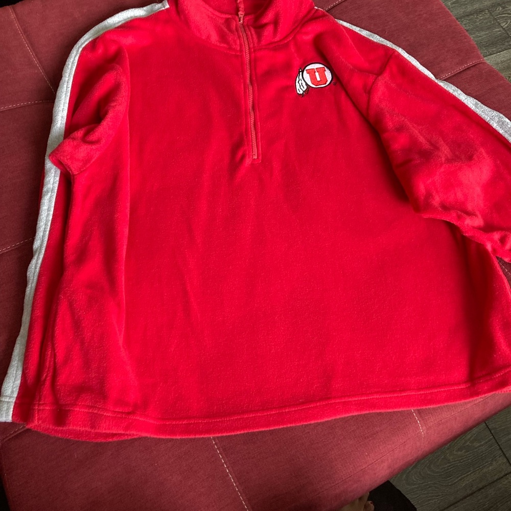 University of Utah half zip polar fleece pull over Size XL